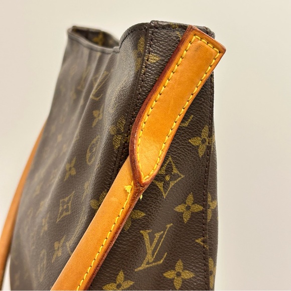 Louis Vuitton Monogram Canvas Shoulder Bag - Picture 6 of 15